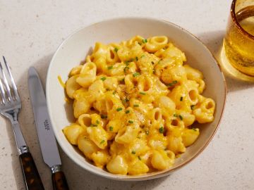 MAC AND CHEESE