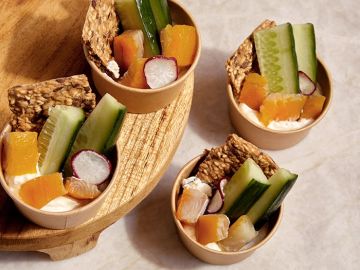LES GRAZING CUPS HADDOCK FUME & CRUDITÉS X15