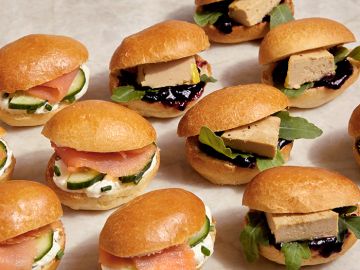 LES MINI BRIOCHES FOIE GRAS-SAUMON X36