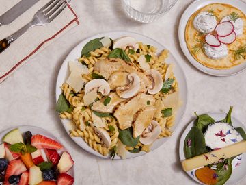 LE PATES POULET ET CHAMPIGNONS FRAIS