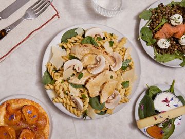 LE PATES POULET ET CHAMPIGNONS FRAIS