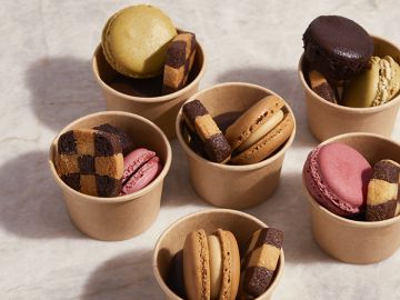 LES GRAZING CUPS SABLES MACARONS ET FONDANTS X15