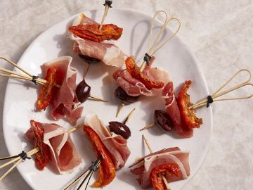 LES BROCHETTES JAMBON CRU TOMATES SÉCHÉES x18