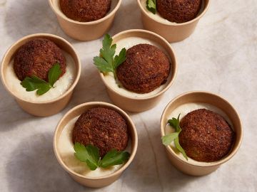 LES GRAZING CUPS FALAFELS & CAVIAR D'AUBERGINE X15