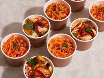 LES MINI SALADES DE PATES DE SAISON & MINI CAROTTES X12