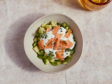 LA PETITE SAUMON CONCOMBRE ET TZATZIKI
