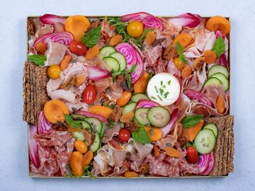 LA PLANCHE DE CHARCUTERIE